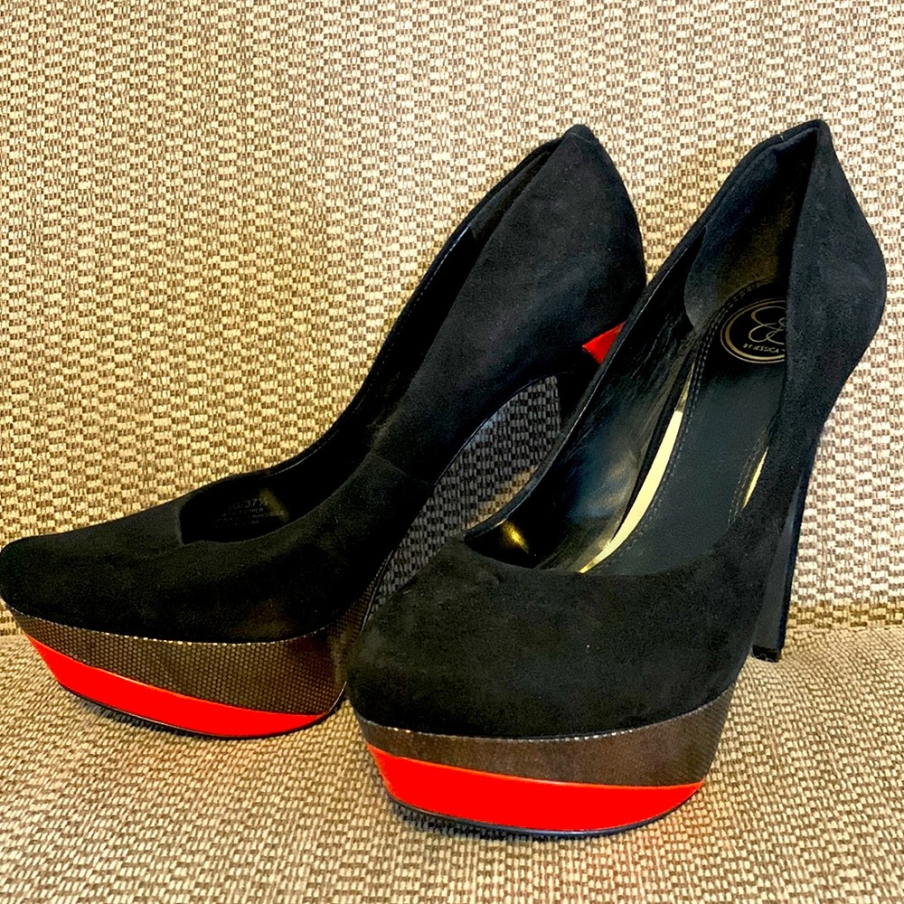 JS by Jessica platform heels. Size 7.5. Never worn.